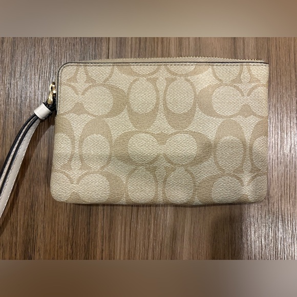 Coach Rowan File Bag Chalk INCLUDES Matching Coach Wallet - Picture 6 of 16